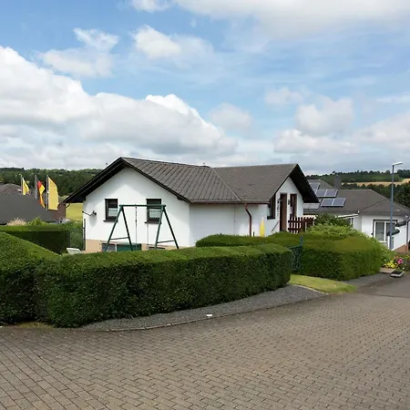 Holiday home Attractive Holiday In Eiffel With Play Area
