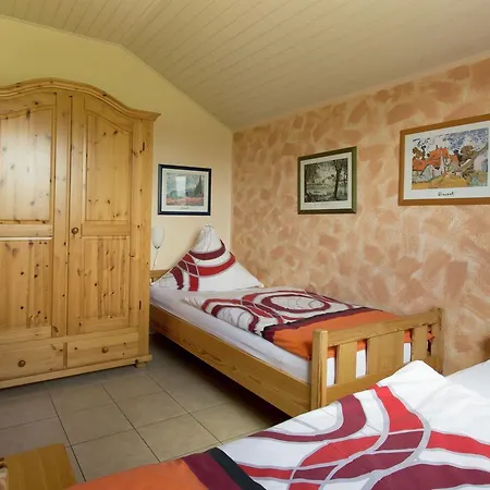 Attractive Holiday In Eiffel With Play Area Holiday home Gonnersdorf (Vulkaneifel)